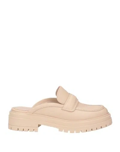 Gianvito Rossi Woman Mules & Clogs Beige Size 5.5 Leather
