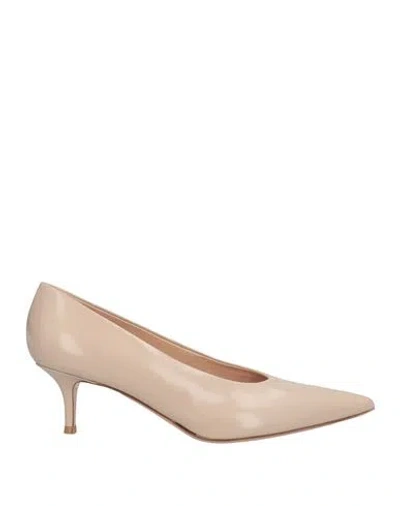 Gianvito Rossi Woman Pumps Blush Size 10 Leather In Neutral