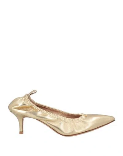 Gianvito Rossi Woman Pumps Gold Size 7 Leather