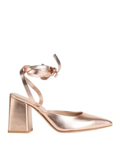 Gianvito Rossi Woman Pumps Platinum Size 8 Leather In Gray