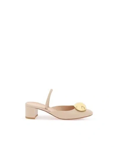 Gianvito Rossi Slingback Décollet In Beige