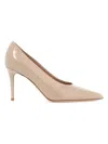 Gianvito Rossi Leather Robbie Dã©collet In Beige