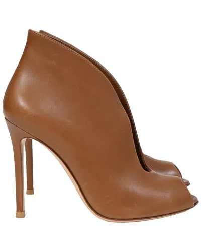 Pre-owned Gianvito Rossi Women's Nappa Calf Leather Vamp Peep-toe Bootie (authentic Pre-loved) In Brown