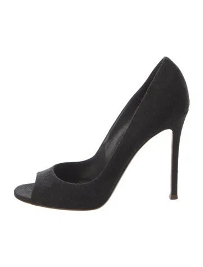 Pre-owned Gianvito Rossi Wool Pumps In Black