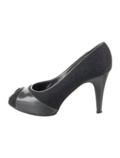 Pre-owned Gianvito Rossi Wool Pumps In Grey