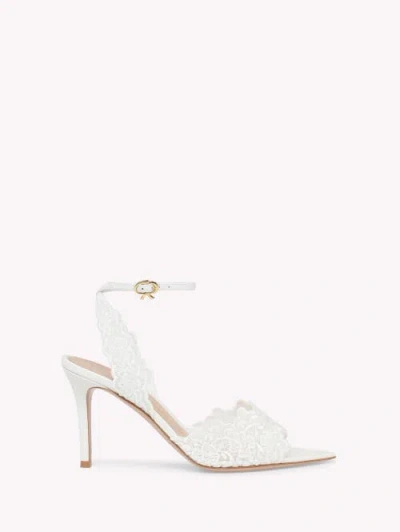 Gianvito Rossi Lace Yvonne Sandals In White
