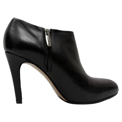 Gianvito Rossi Zipped Ankle Boots In Black Leather