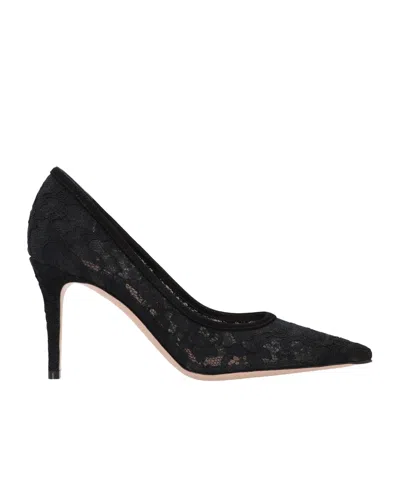 Gianvito Rossi Claudia Pointed Toe Lace Pumps In Black