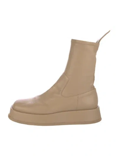 Pre-owned Gia/rhw Leather Boots In Neutral