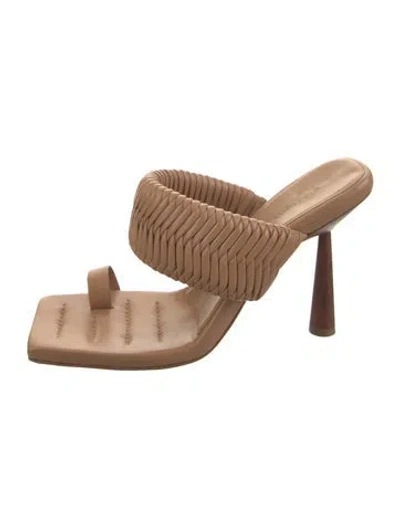 Pre-owned Gia/rhw Leather Braided Accents Sandals In Brown