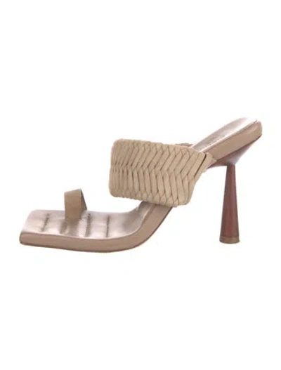 Pre-owned Gia/rhw Leather Sandals In Neutrals