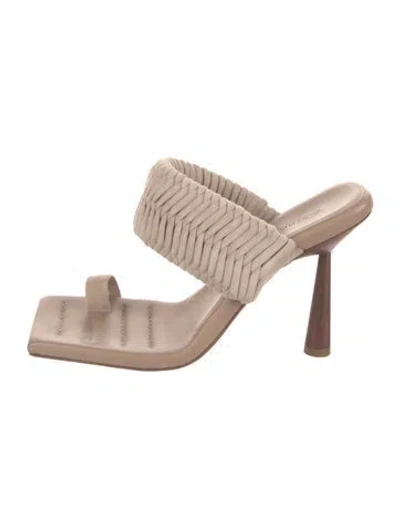 Pre-owned Gia/rhw Suede Slides In Neutral