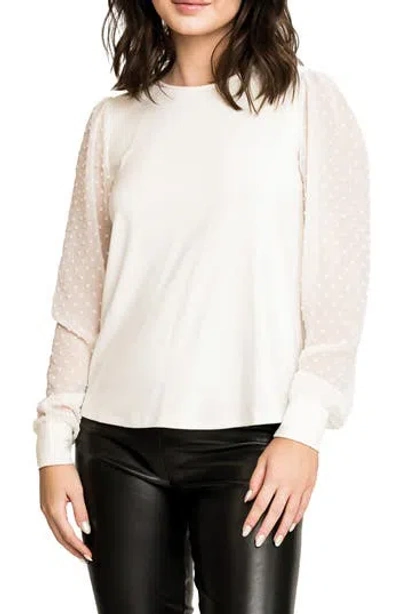 Gibsonlook Lovely Pindot Top In Neutral