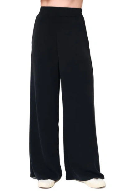 Gibsonlook Luxe Everywhere Pants In Black