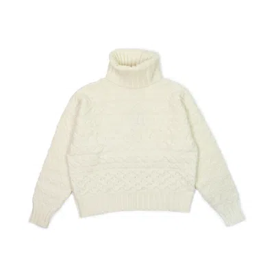 Gigi Knitwear Women's White Cable Sweater In Ivory