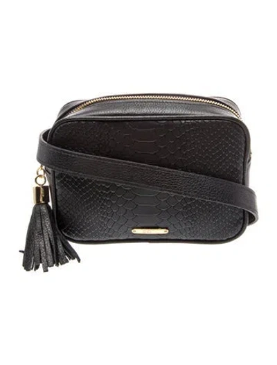 Pre-owned Gigi Leather Crossbody Bag In Black
