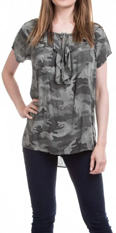 Gigi Moda Alba Camo Short Sleeve Top In Green