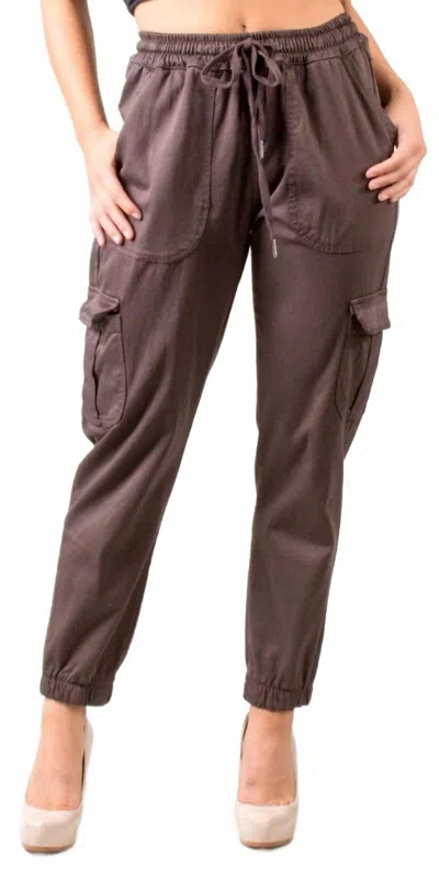 Gigi Moda Cargo Jogger Pants In Chocolate In Brown