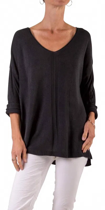 Gigi Moda Donna Knit V-neck Sweater In Black In Multi