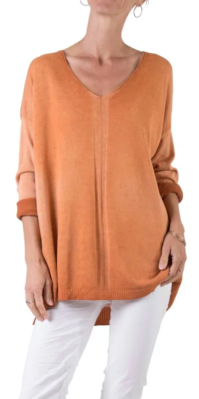 Gigi Moda Donna Knit V-neck Sweater In Rust In Orange