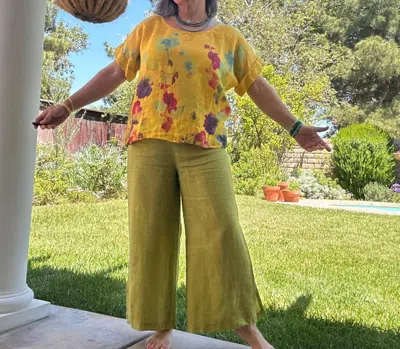 Gigi Moda Flo Linen Capri Pants In Pistachio Green In Multi