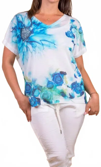 Gigi Moda Floral Gina Top In White In Blue