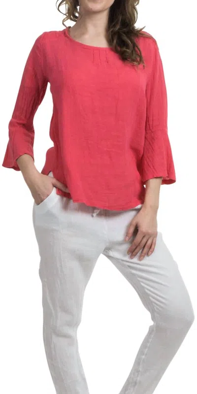 Gigi Moda Gianni Linen Scoop Neck Top In Strawberry In Red