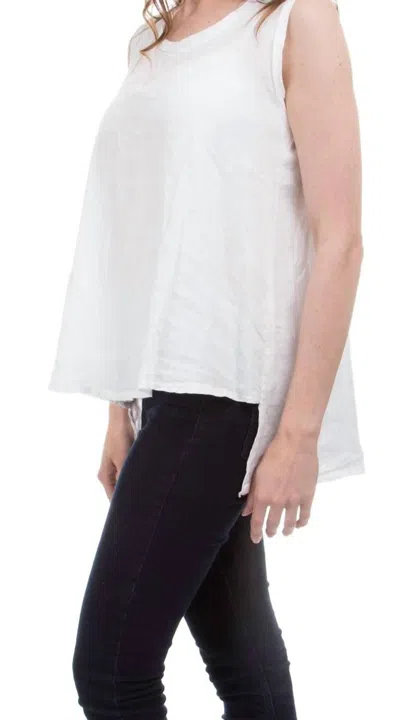 Gigi Moda Gloria Sleeveless Top In White
