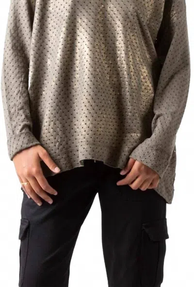 Gigi Moda Il Foro Long Sleeve Top In Olive In Brown
