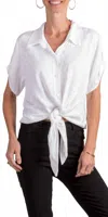 Gigi Moda Nerina Short Sleeve Button Down Shirt In White In White
