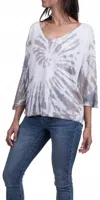 Gigi Moda Petunia Scoop Neck Tie Dye Sweater In Taupe/grey In White