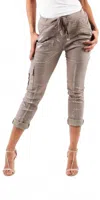 Gigi Moda Umbria Cotton Cropped Pants In Taupe In Gray