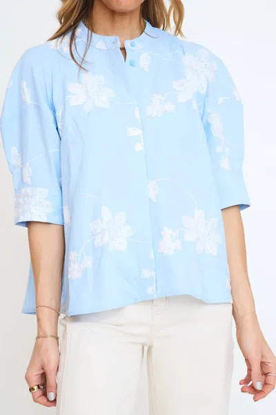 Gigio Floral Embroidered Button Down Top In Sky Blue