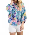 Gigio Floral Print Button Down Top In Blue In Blue