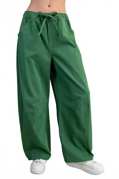 Gigio Mid-rise Barrel Pants With A Drawstring Waist In Green