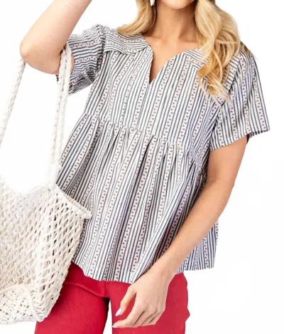 Gigio Short Sleeve Babydoll Top In Navy Mix In Blue