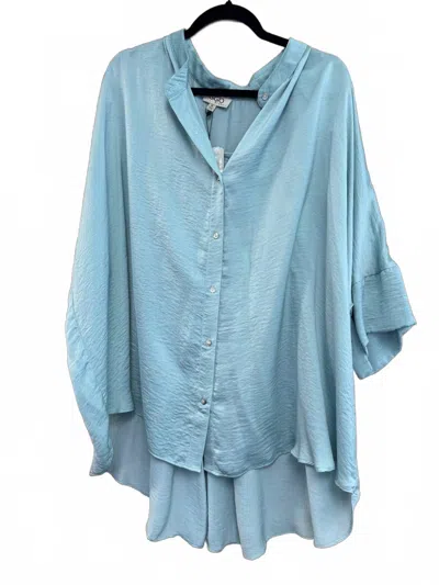 Gigio Women's Satin Button Top - Plus In Mint In Green