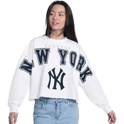 G-iii 4her By Carl Banks White New York Yankees Bleachers Cropped Pullover Sweatshirt