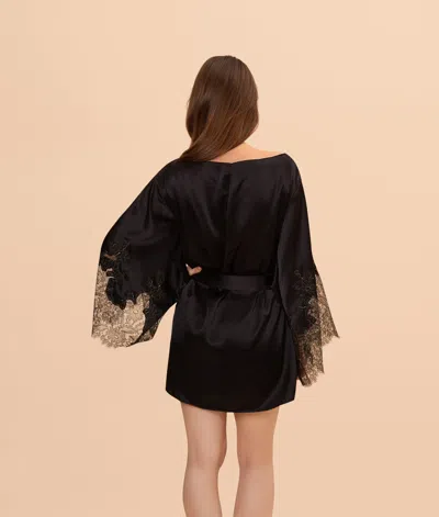 Gilda & Pearl Hour Before Dawn Kimono