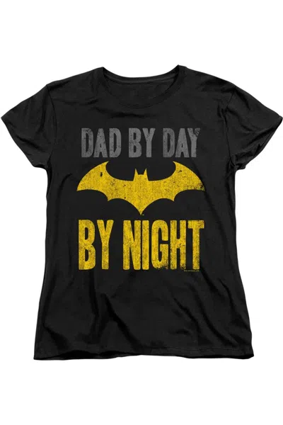 Gildan Batman Dad By Day Short Sleeve Women´s Tee / T-shirt In Black