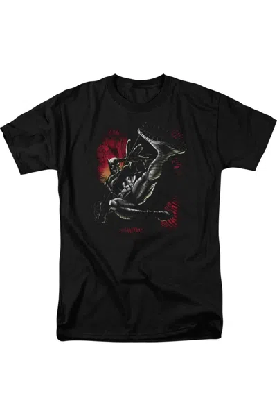 Gildan Batman Kick Swing Short Sleeve Adult Tee / T-shirt In Black