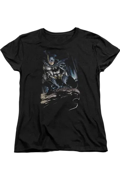 Gildan Batman Perched Short Sleeve Womens Tee / T-shirt In Black