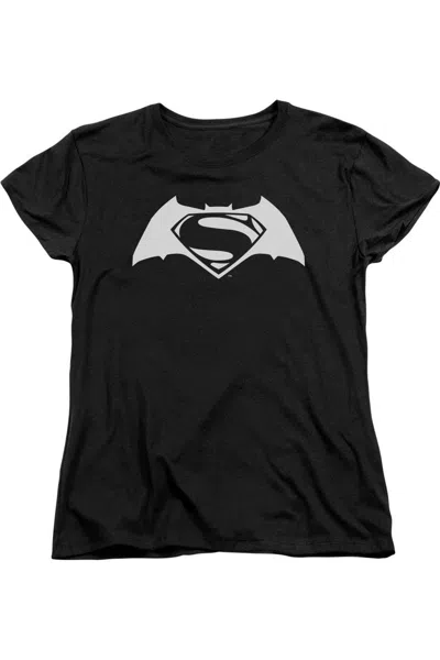 Gildan Batman V Superman Simple Logo Short Sleeve Women´s Tee / T-shirt In Black
