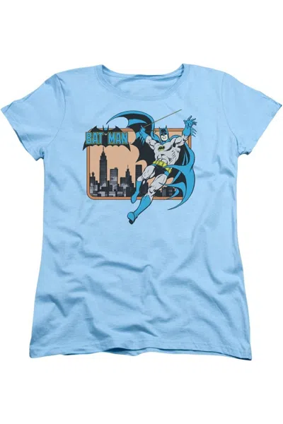Gildan Dc Comics Batman In The City Short Sleeve Women´s Tee / T-shirt In Blue