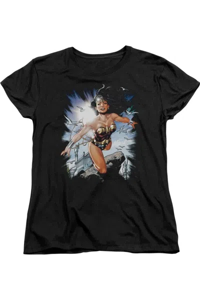 Gildan Justice League Of America Of Themyscira Short Sleeve Womens Tee / T-shirt In Black