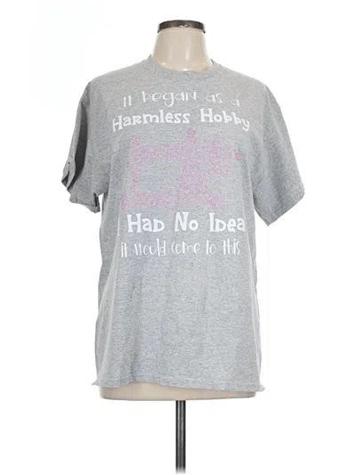 Pre-owned Gildan Short Sleeve T-shirt In Gray