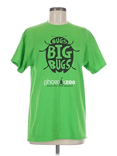 Pre-owned Gildan Short Sleeve T-shirt In Green