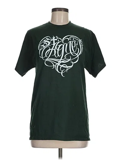 Pre-owned Gildan Short Sleeve T-shirt In Green