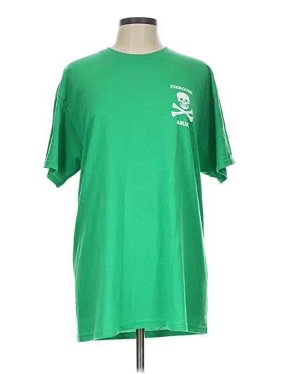 Pre-owned Gildan Short Sleeve T-shirt In Green