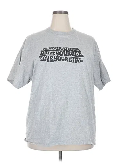 Pre-owned Gildan Short Sleeve T-shirt In Silver